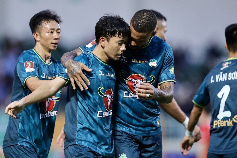 HAGL chìm sâu đáy bảng V-League: Khi dao sắc không gọt được chuôi