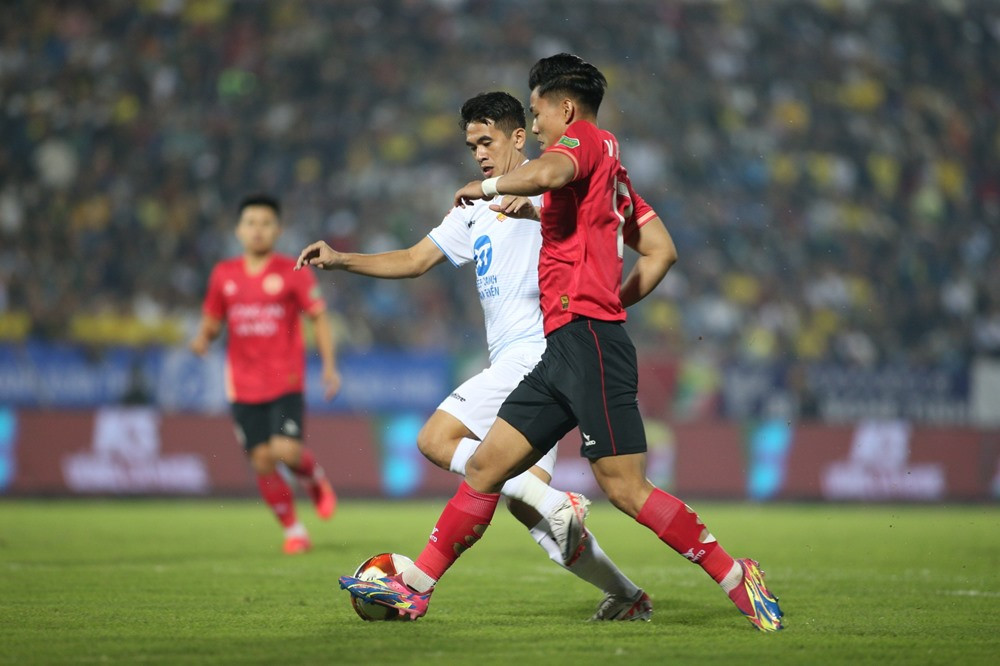 nam dinh vs cahn.jpg