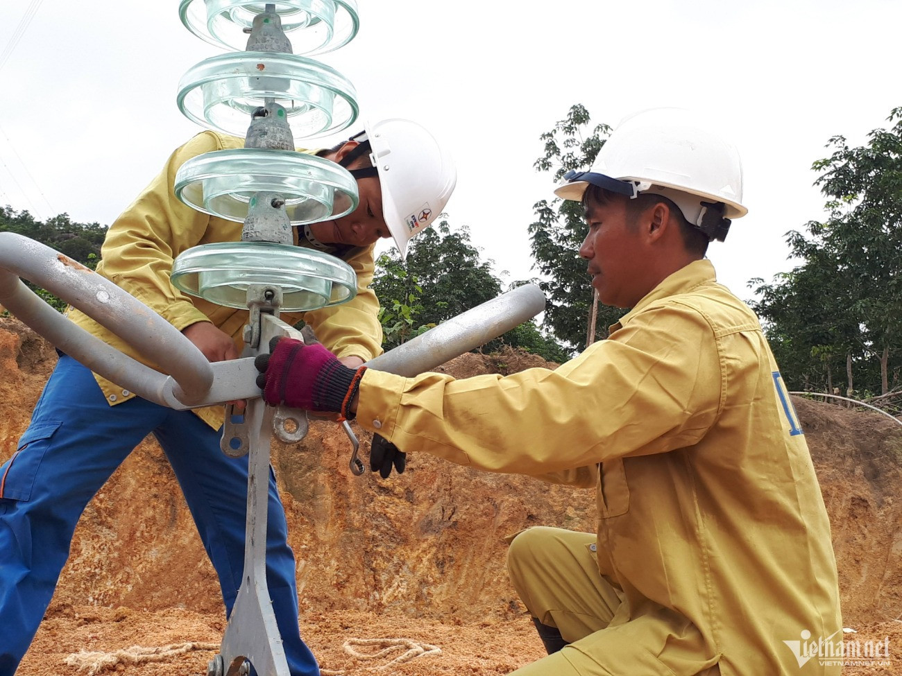 EVN worried about financial problems, historic losses