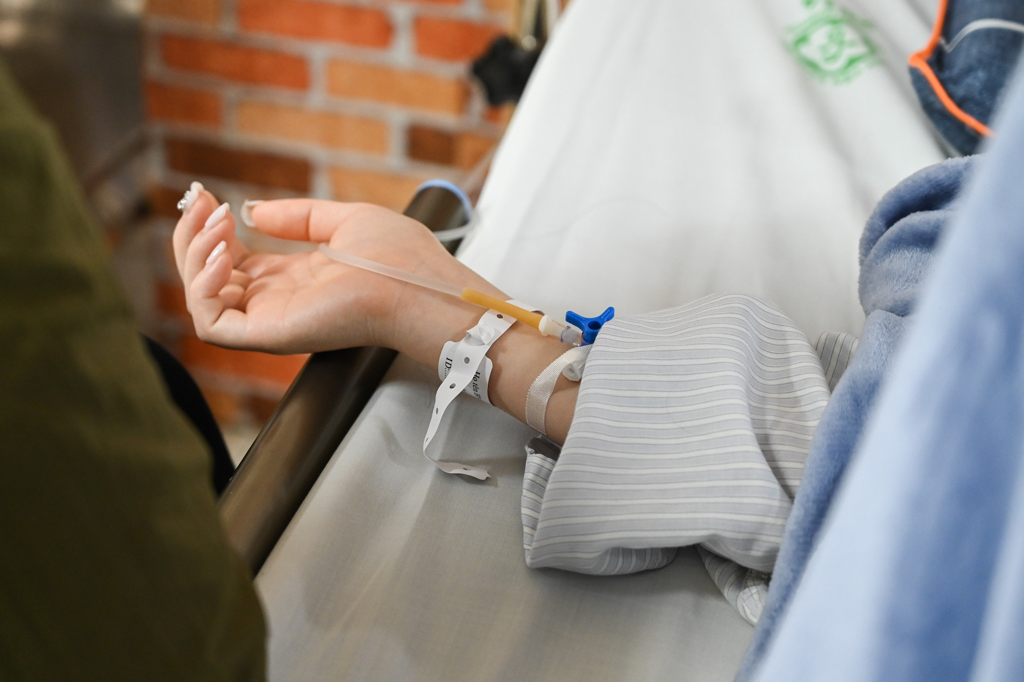 Dấu hiệu ngộ độc rượu cần đến viện ngay nếu không muốn mất mạng