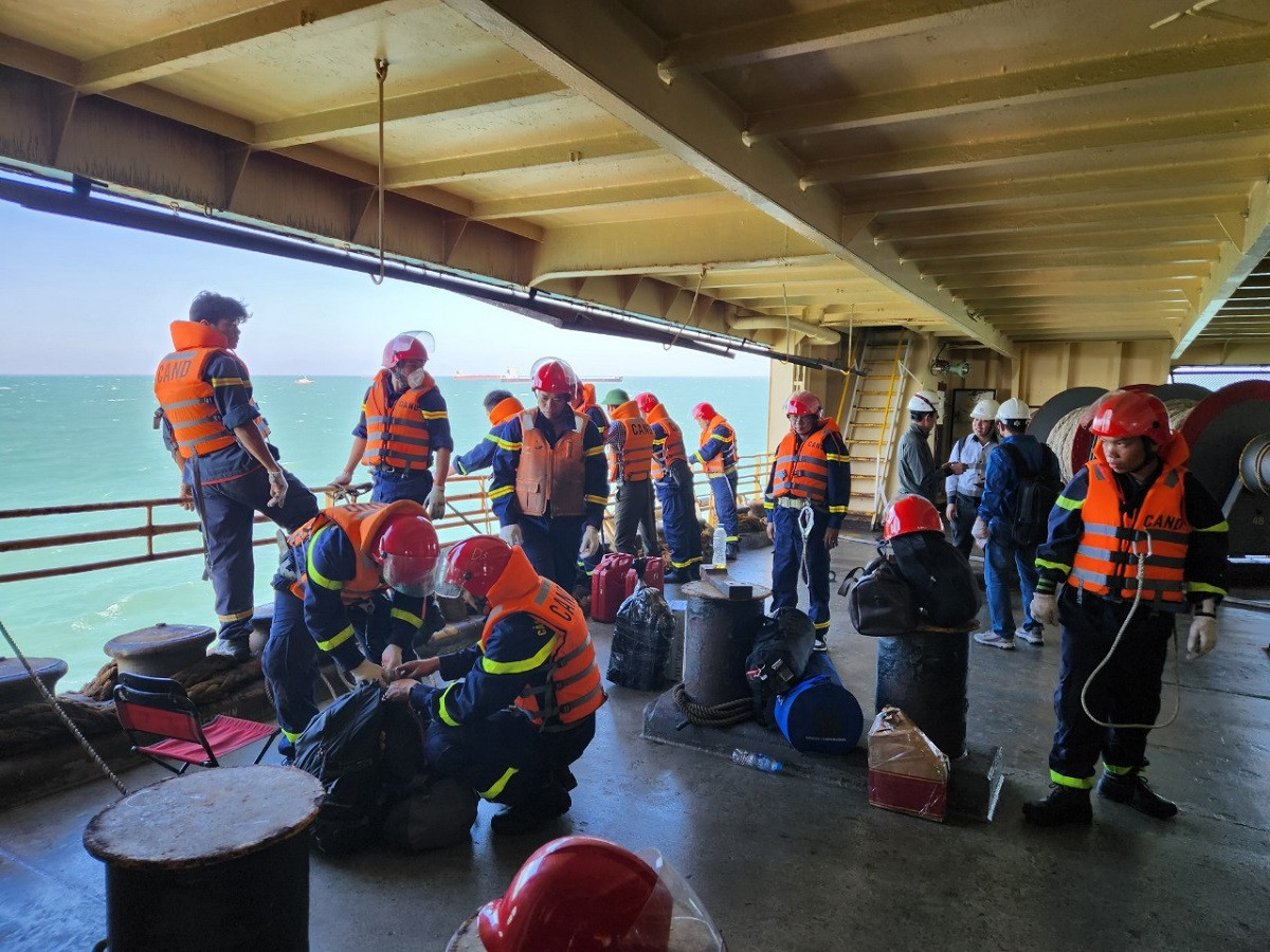 Diễn biến mới về tàu chở hơn 4.500 ô tô bốc cháy ngoài khơi Vũng Tàu