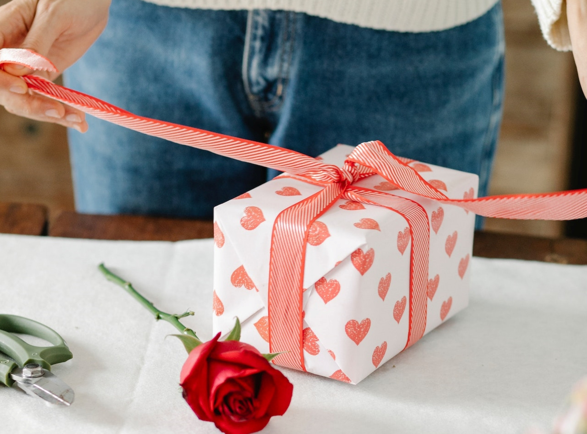 Gợi ý quà tặng Valentine vợ yêu ý nghĩa cho mùa lễ tình nhân 2023