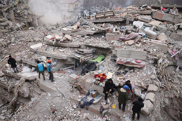Hy vọng cứu người tắt dần, vì sao động đất ở Thổ Nhĩ Kỳ lại chết chóc đến vậy?
