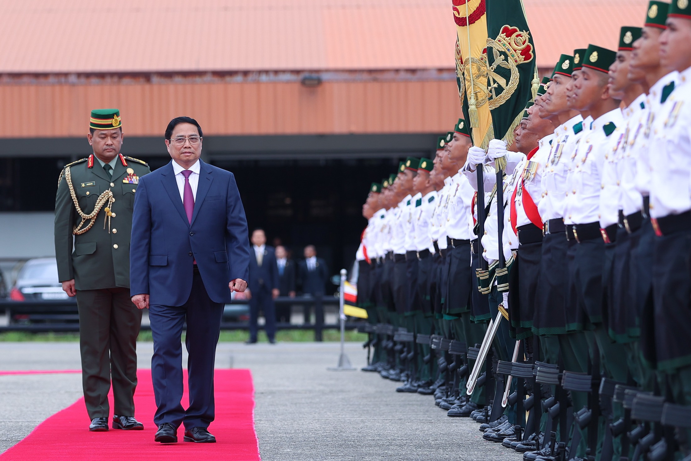 Hình ảnh lễ đón Thủ tướng và Phu nhân thăm chính thức Brunei