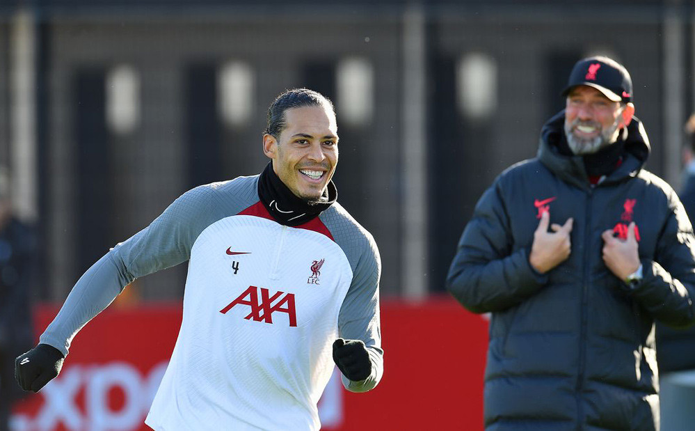 Van Dijk báo tin cực vui cho Liverpool