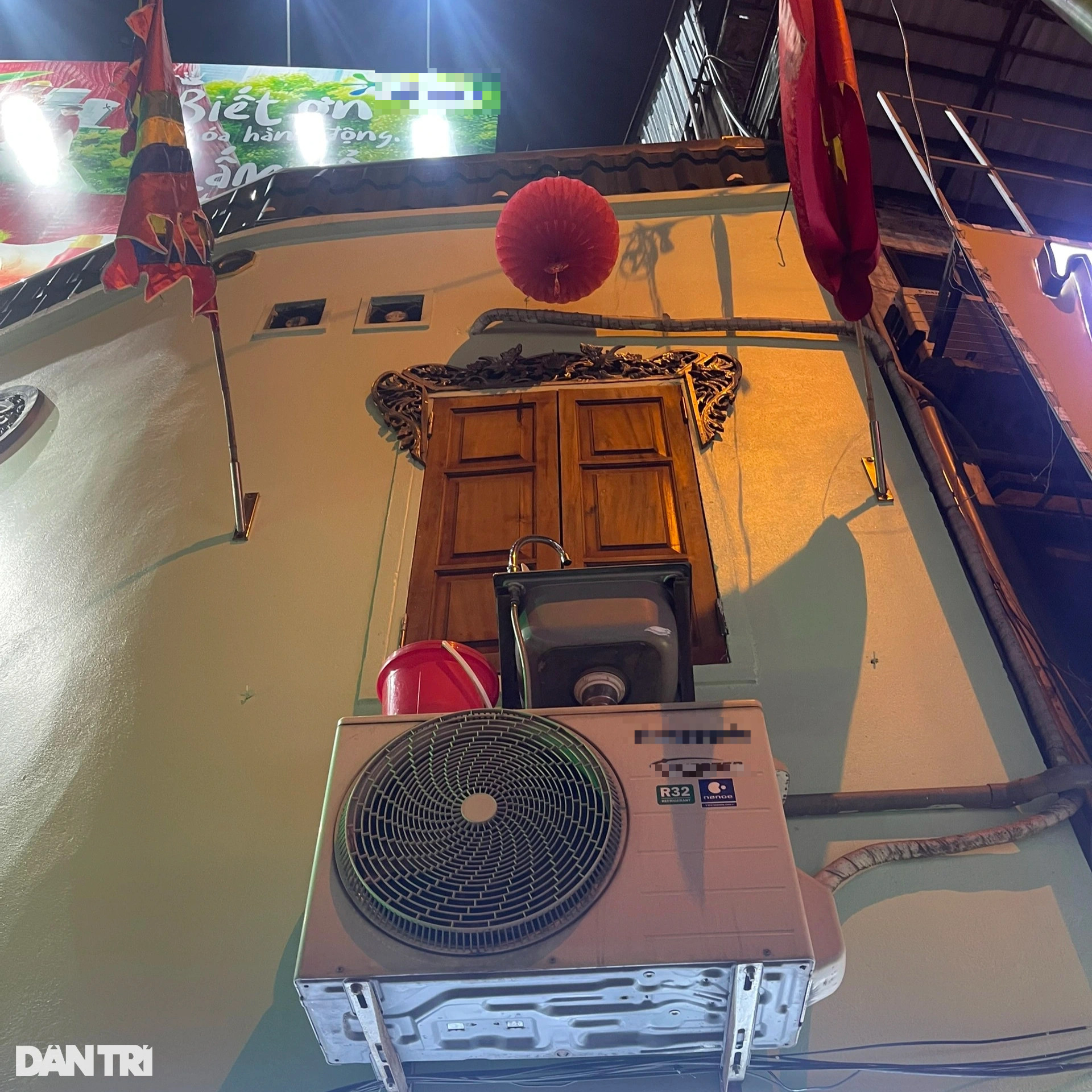 Sự thật chiếc bồn rửa mặt triệu view gắn trên cục nóng điều hòa ở Hà Nội - 2