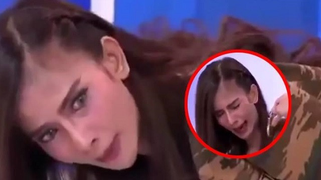 Người mẫu Thái bất ngờ bị ma nhập trên sóng truyền hình trực tiếp