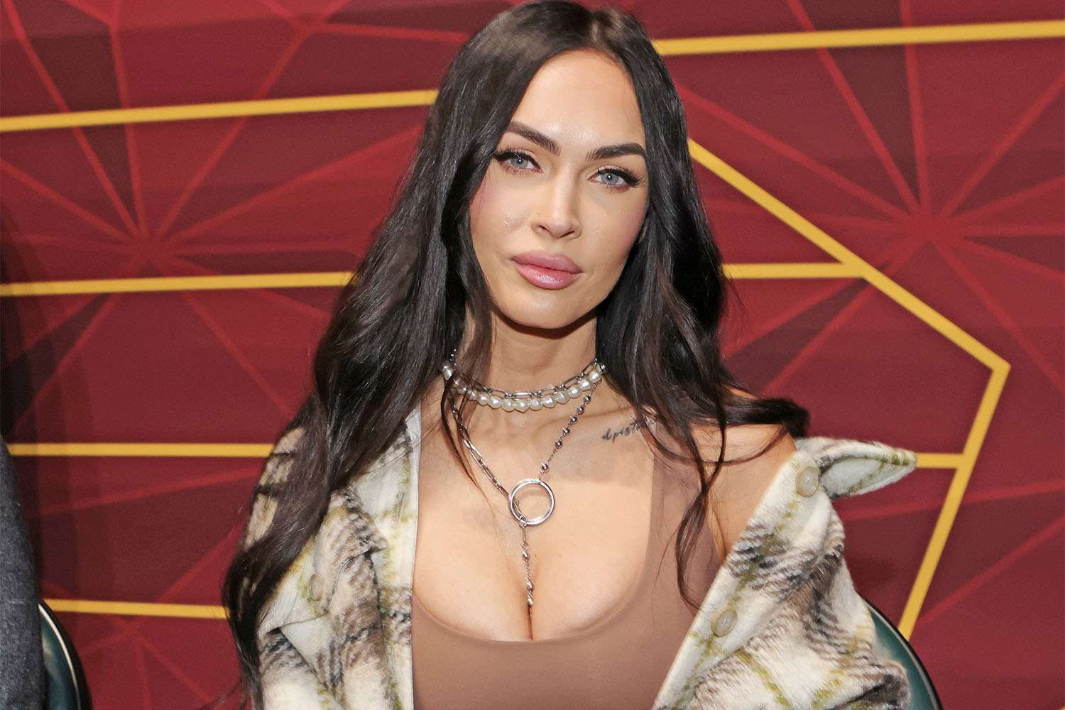 Megan Fox xóa Instagram sau bài viết ẩn ý chia tay Machine Gun Kelly