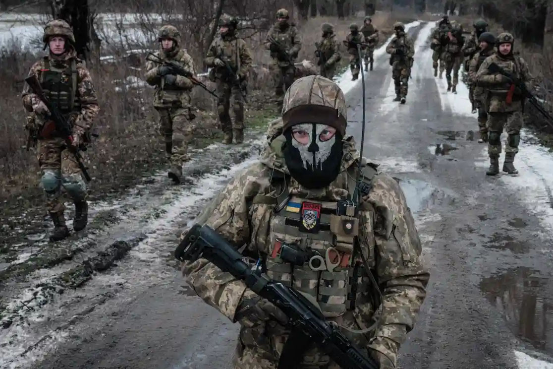 Nga tuyên bố kiểm soát làng gần Bakhmut, Kiev nói Moscow có thể đã mất lữ đoàn tinh nhuệ