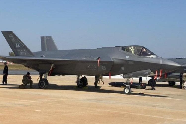 ‘Thần sấm’ F-35 Mỹ lần đầu dự triển lãm hàng không ở Ấn Độ