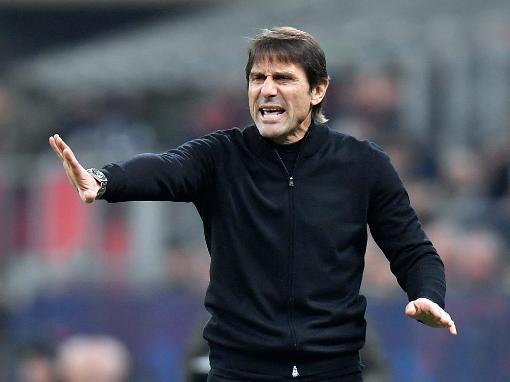 HLV Conte lại phải tạm dừng dẫn dắt Tottenham