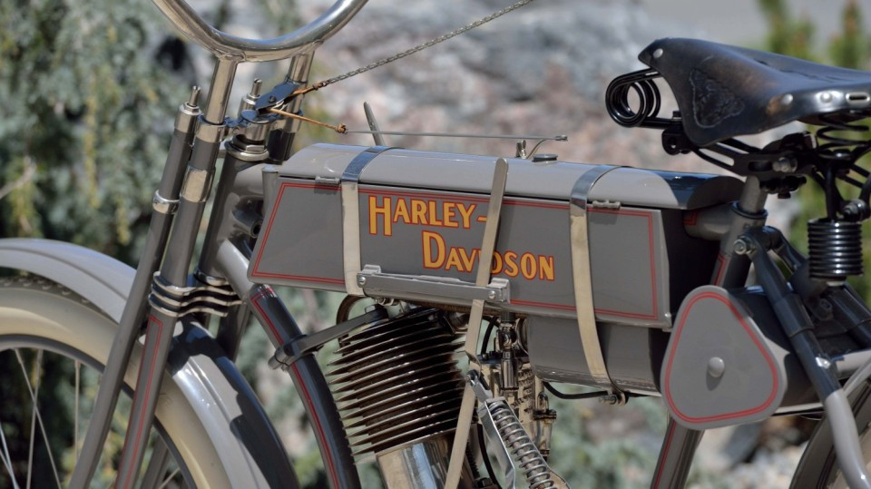 Đại Gia Chi Gần 100.000 Usd Mua Xe Máy Cổ Harley-Davidson 1908 Cực Hiếm