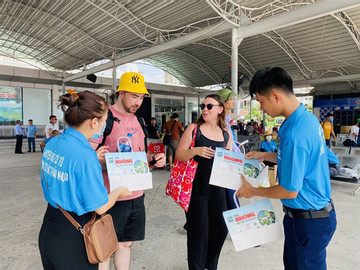 Joint campaign launched to reduce plastic waste in Vietnam's tourism sector