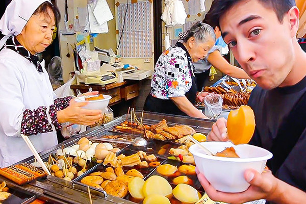 'Cánh cửa thần kỳ' khiến du khách nước ngoài mê mẩn Nhật Bản
