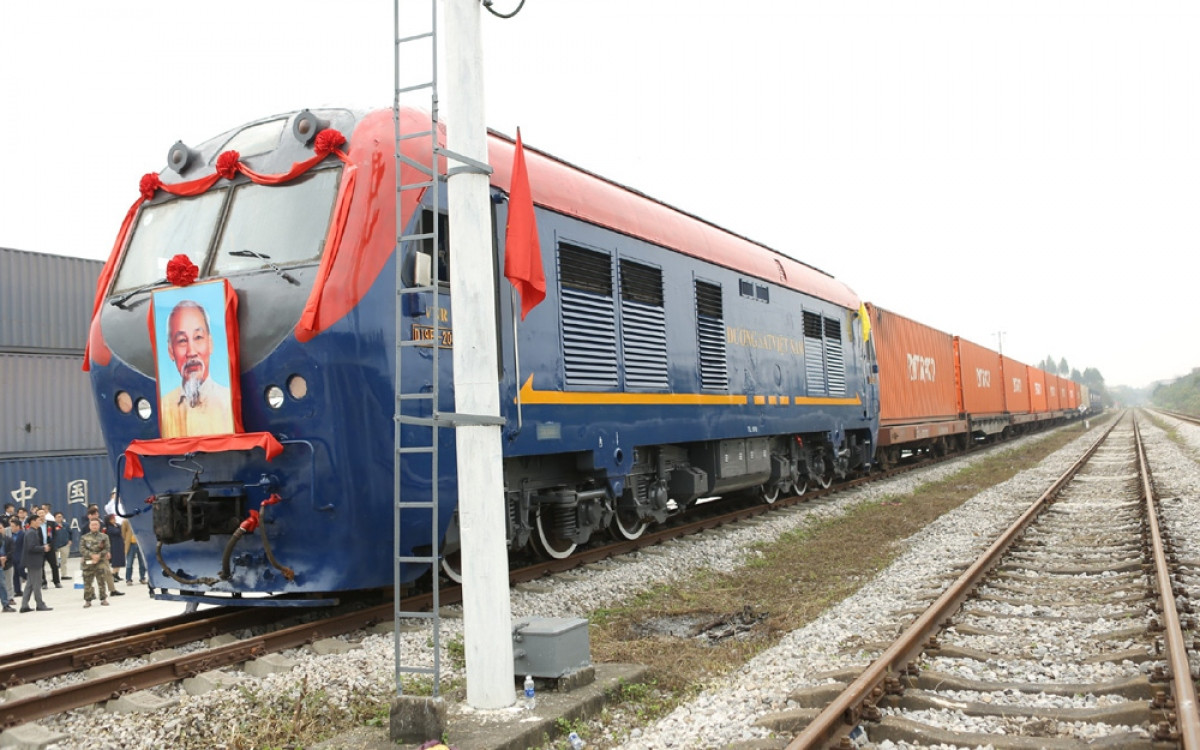 int l rail freight transportation service inaugurated in vietnam picture 1