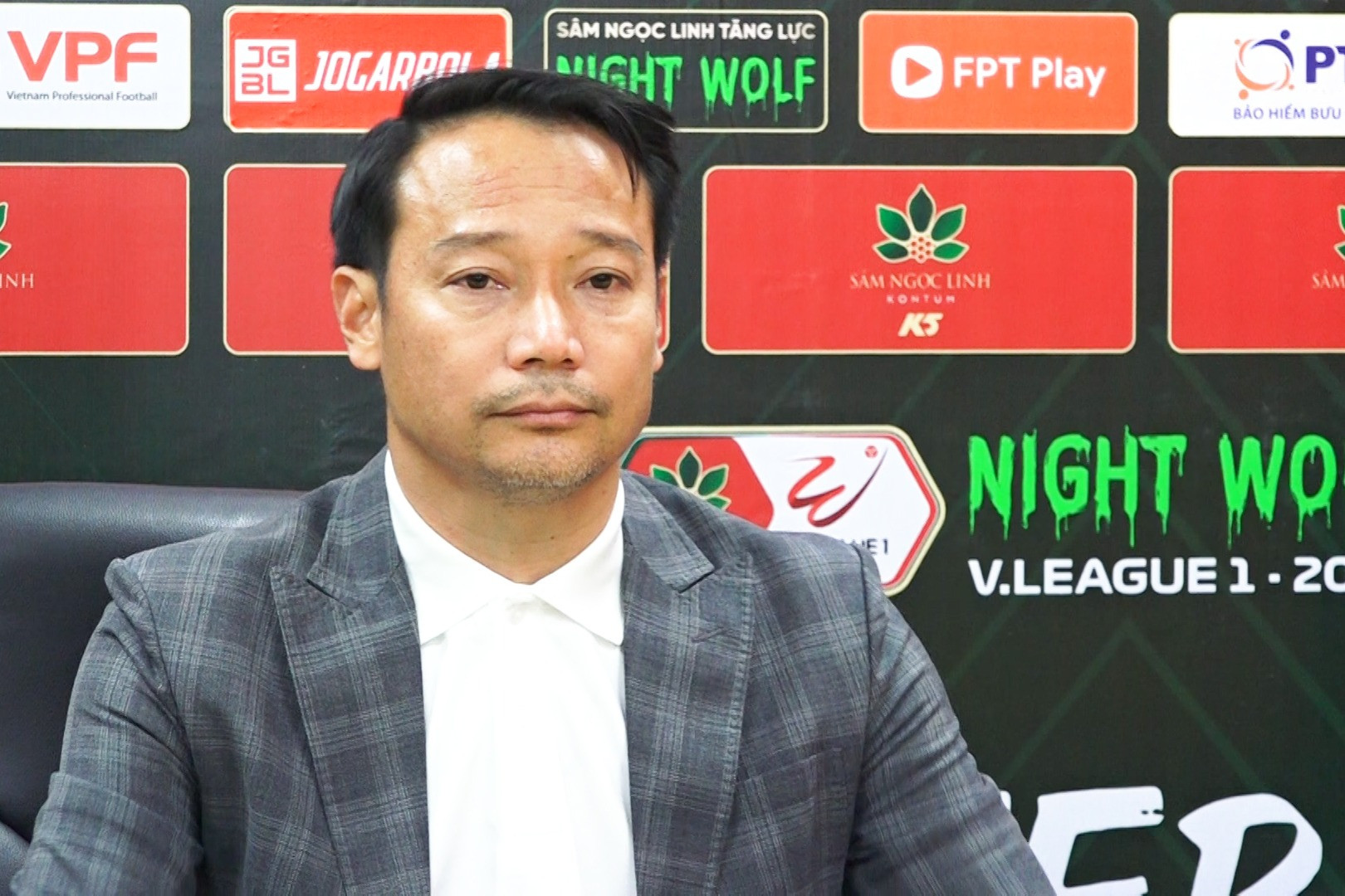 HLV Nam Định: 'Chẳng có giải đấu nào cứ thi đấu vài vòng lại nghỉ 1 tháng như V-League'
