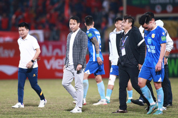 HLV Nam Định: V-League nghỉ hơn 1 tháng là rất bất cập