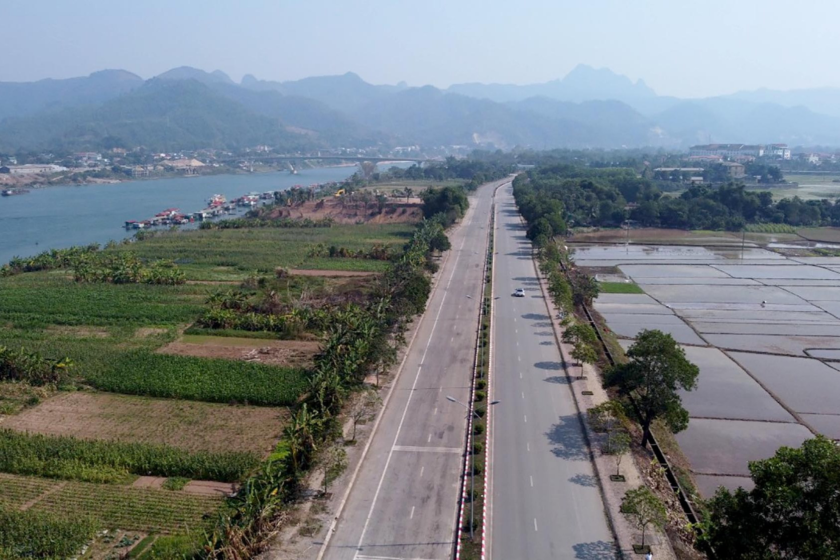Hòa Bình: Đường Trương Hán Siêu hết cảnh tập kết 5.000 tấn rác