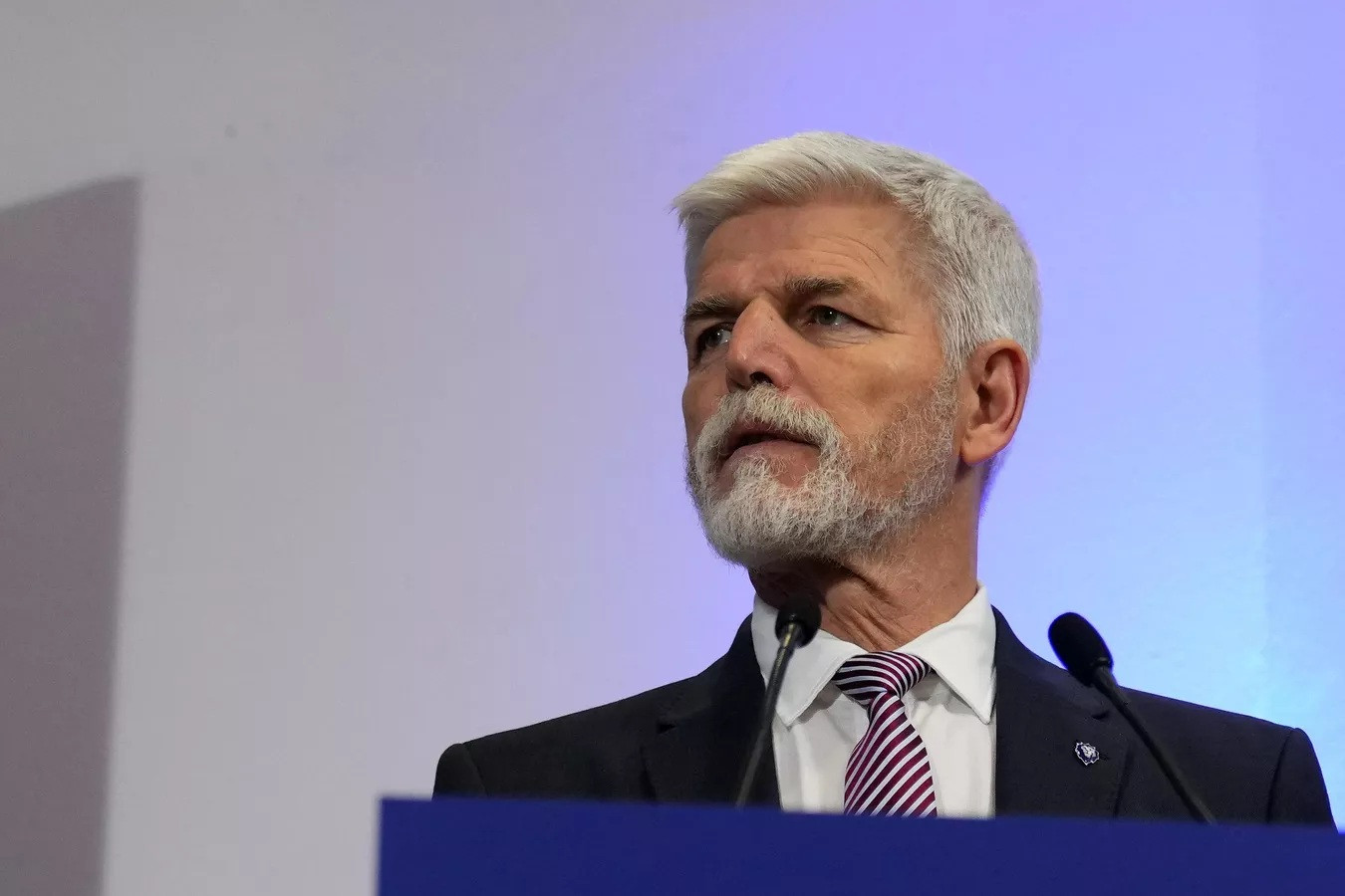 Tổng thống đắc cử Czech kêu gọi Ukraine gia nhập NATO, Pháp cung cấp radar cho Kiev