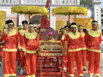 Nhiều hoạt động ý nghĩa tại lễ hội đền Xã Tắc