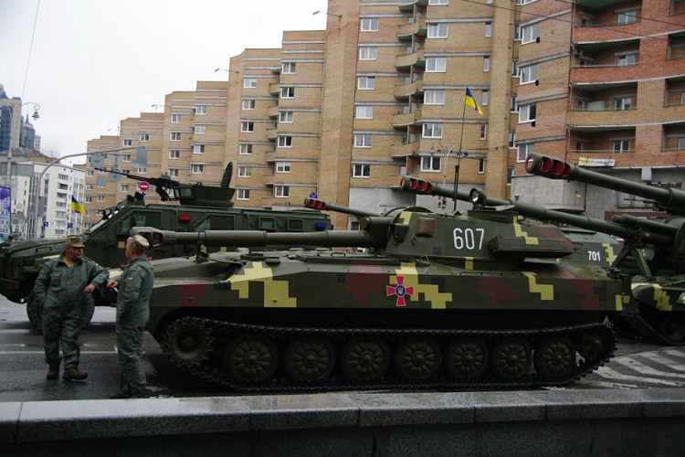 Video pháo ‘hoa cẩm chướng’ Ukraine bị hạ do kíp lái bất cẩn làm lộ vị trí