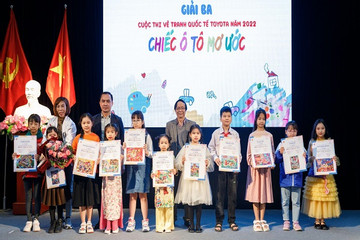 150 họa sĩ nhí nhận giải ‘Chiếc ô tô mơ ước’ 2022 của Toyota Việt Nam