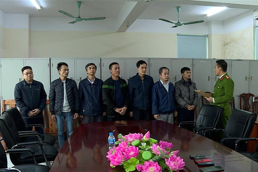 Khởi tố 2 giám đốc trung tâm đăng kiểm ở Hưng Yên cùng 5 đồng phạm