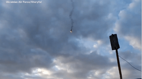 Video Su-25 của Nga bốc cháy, rơi gần biên giới Ukraine