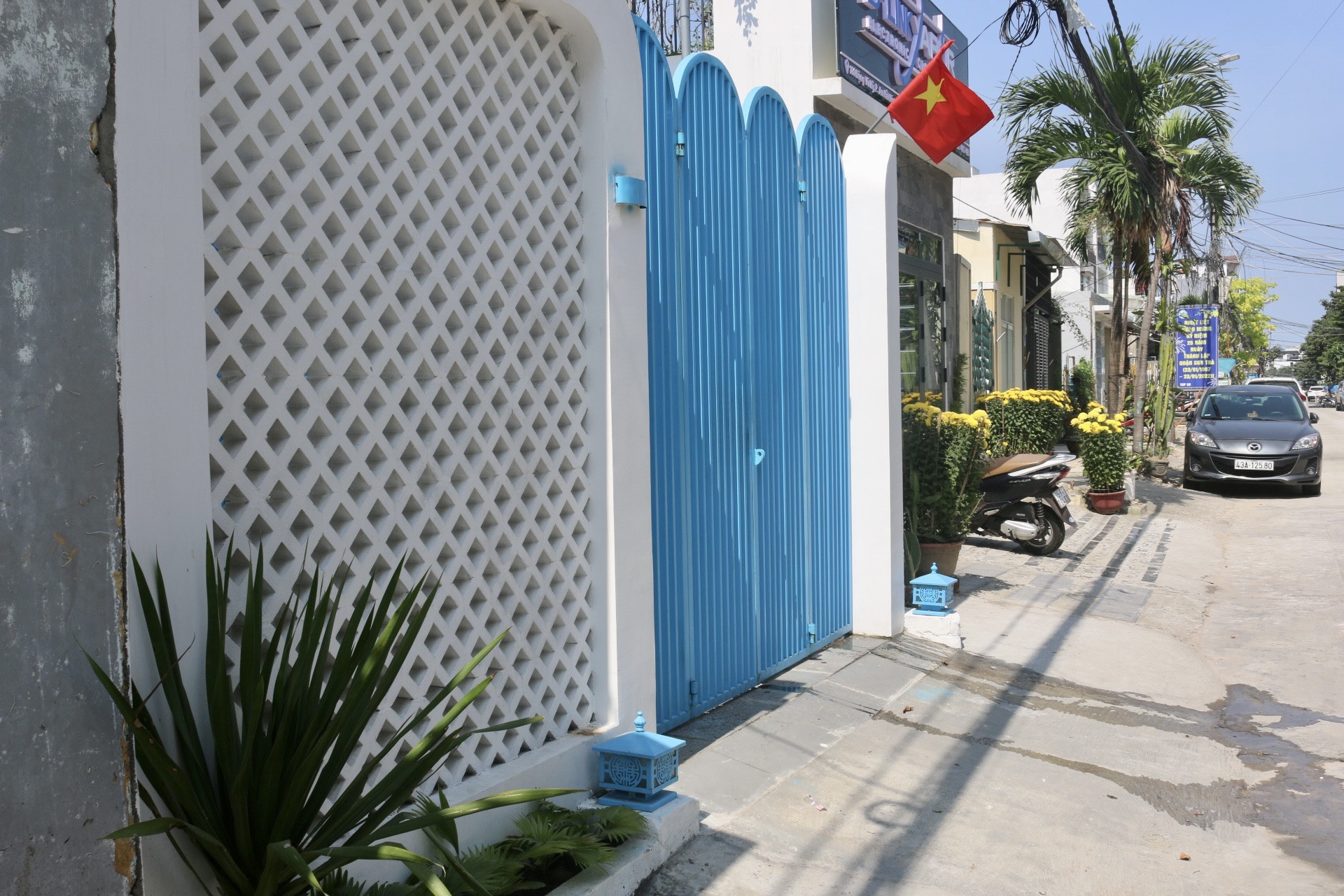 Ngôi nhà phố biển thông gió mát lịm, không gian đóng mở kết nối thiên nhiên