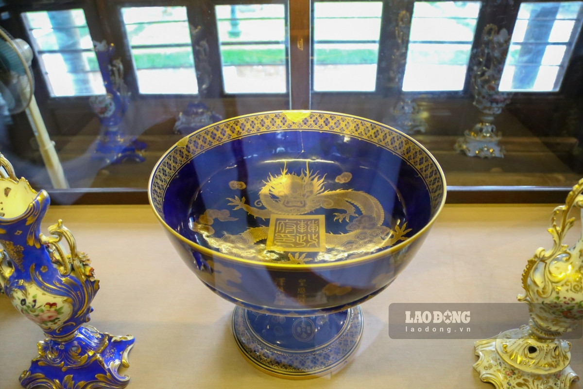 discovering royal antiquities in hue s 100-year-old museum picture 11