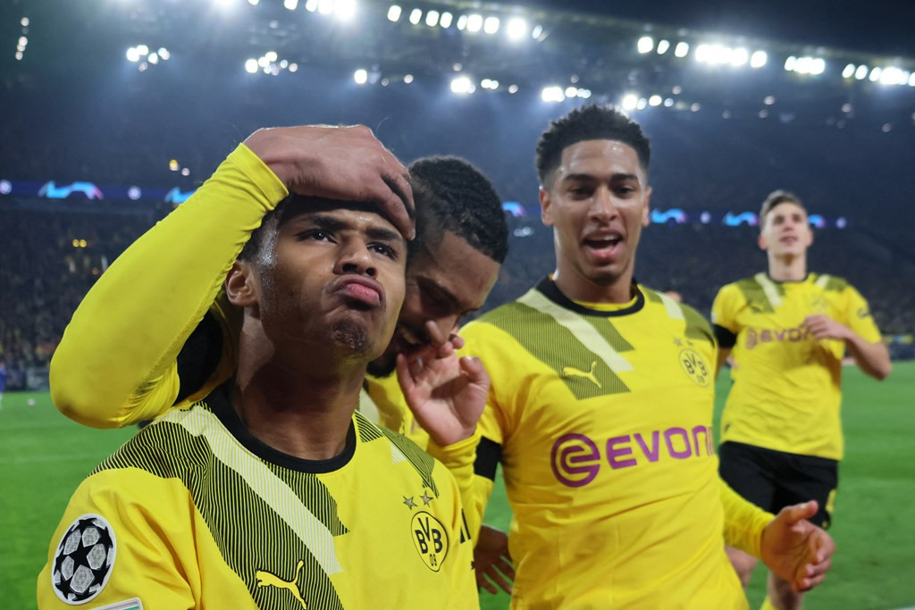 Bảng xếp hạng Bundesliga 2022-23 hôm nay: Dortmund lên đỉnh