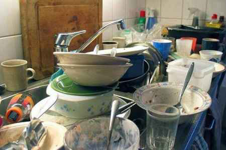 Em chồng hỗn láo mắng chị dâu: