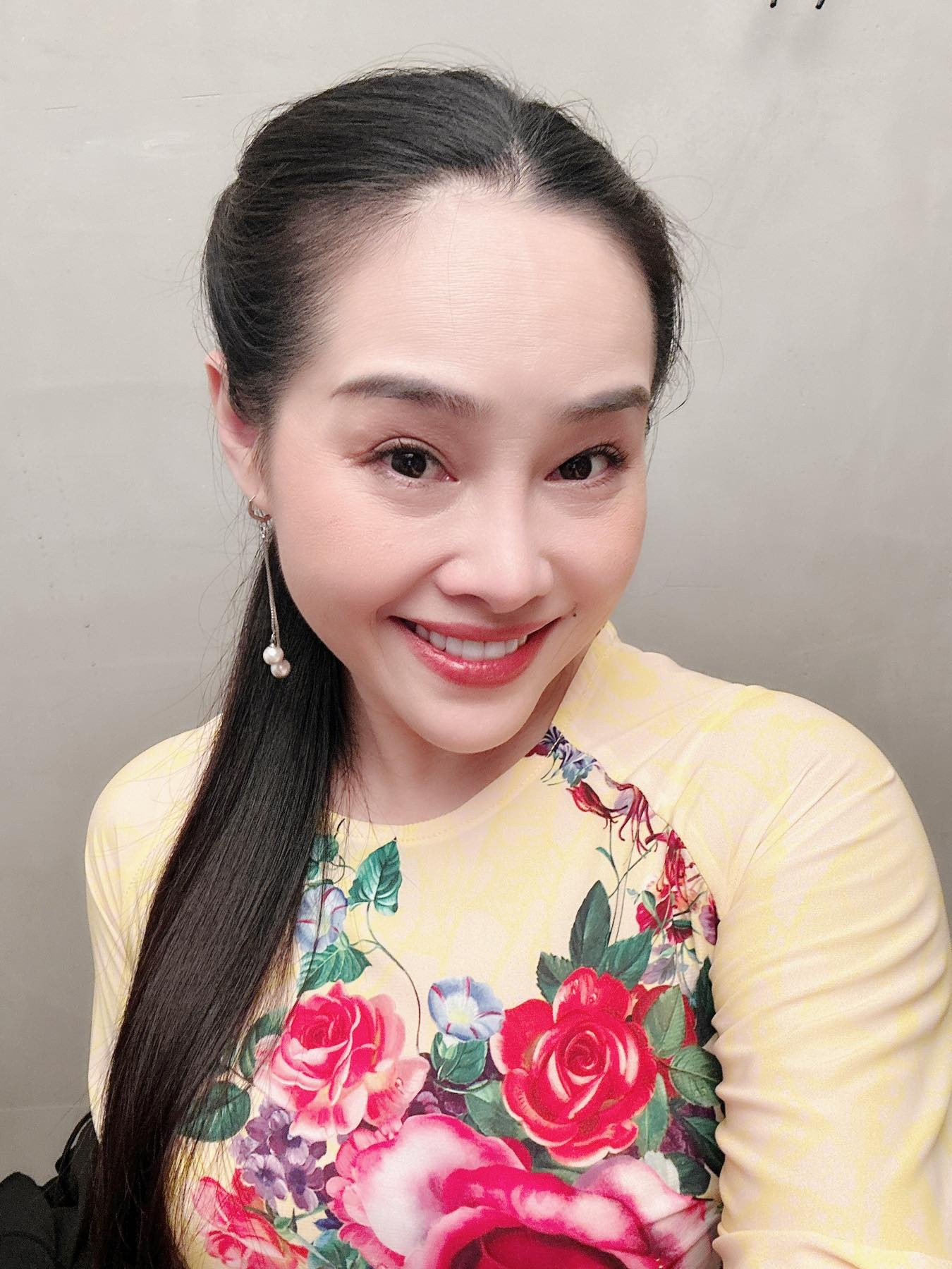 long dep trai, phi nga anh 1