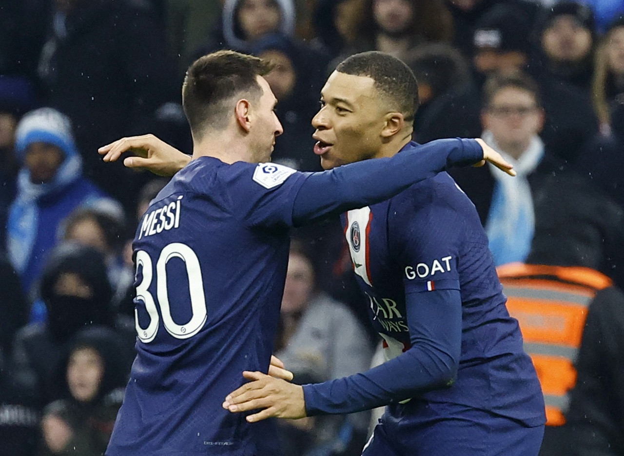 Messi và Mbappe 'khiêu vũ', PSG đè bẹp Marseille