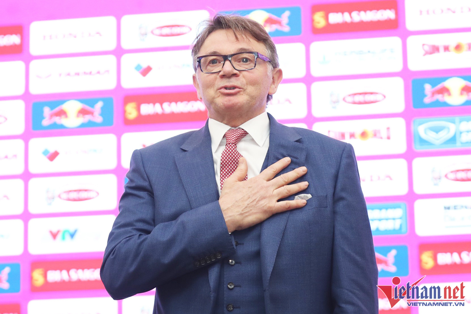 HLV Philippe Troussier: Mục tiêu, tham vọng và hành động