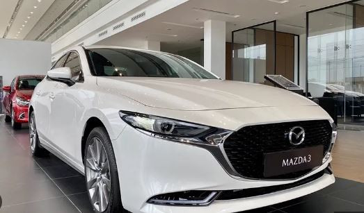 Tài chính 400 triệu nhưng lại thích Mazda3, tôi có nên mua trả góp?