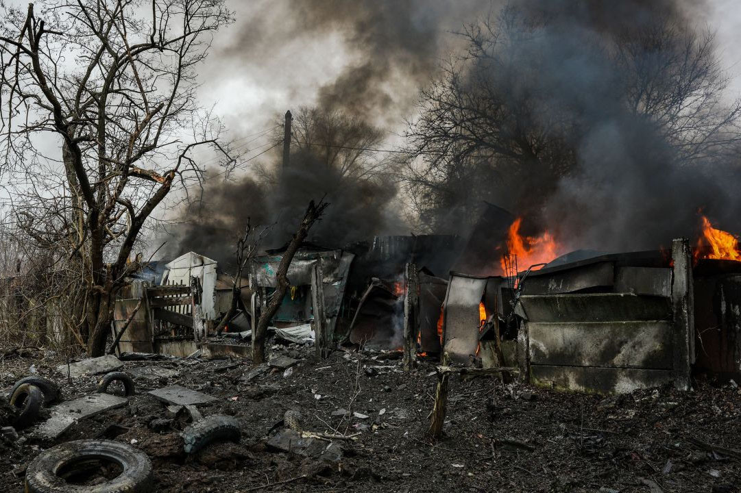 Ukraine giục EU áp gói trừng phạt mới lên Nga, thêm thành phố ở Donetsk bị nã tên lửa