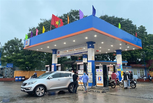 Ministry proposes adjusting fuel prices every Thursday