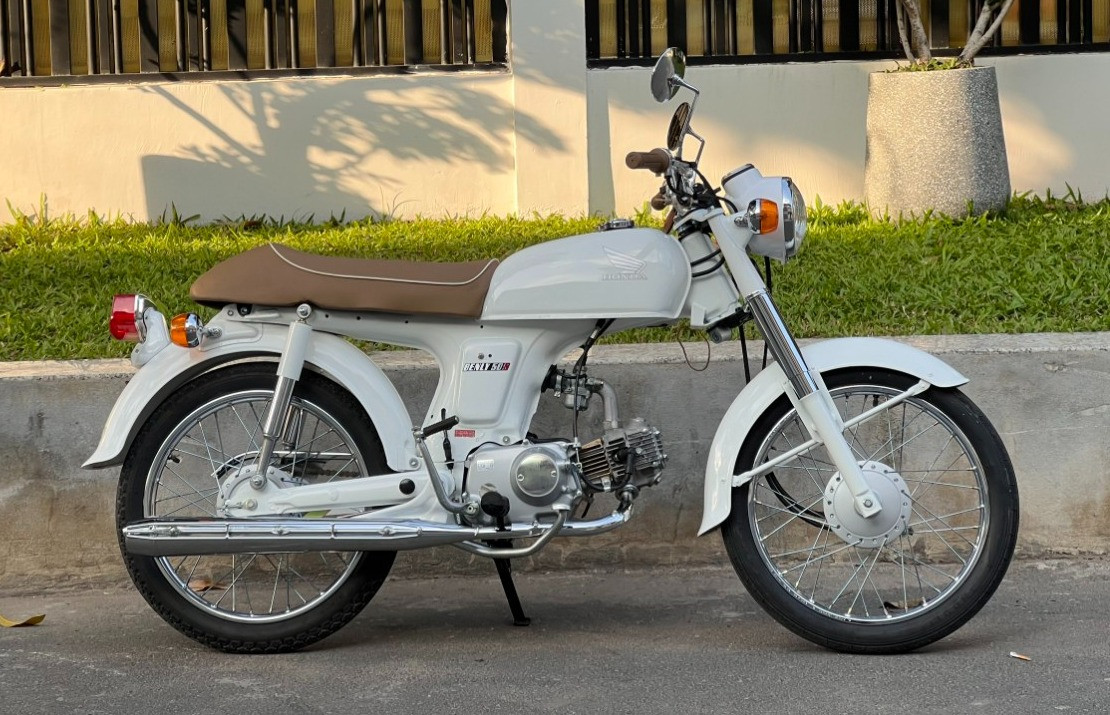 'Bạch mã hoàng tử' Honda Benly 50S 25 năm tuổi giá 168 triệu đồng