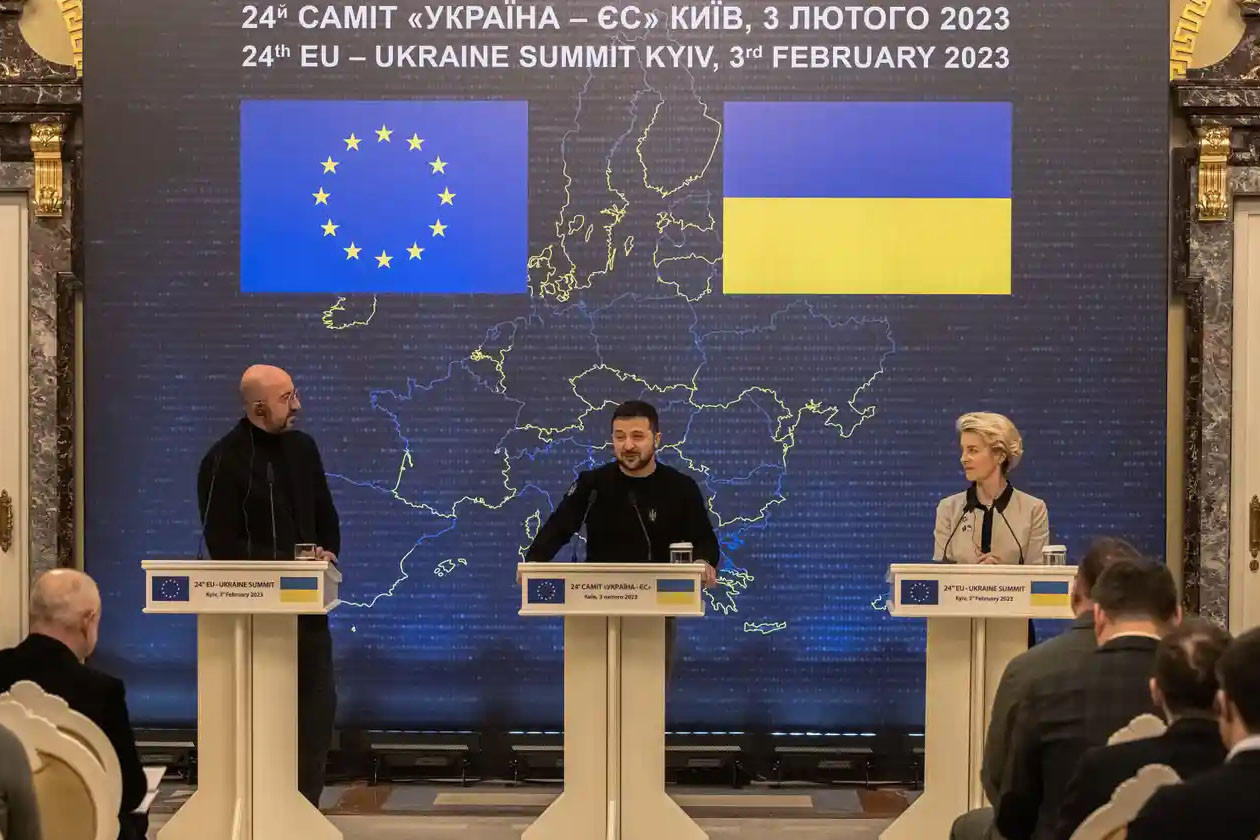 Ukraine quyết bảo vệ ‘pháo đài’ Bakhmut, EU nhắm trừng phạt thương mại, công nghệ của Nga