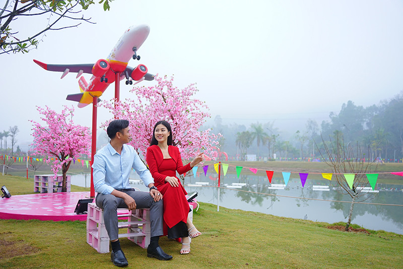 Sôi động ngày hồng Pink Day lần đầu tiên tại Lễ hội Hoa đào xứ Lạng 
