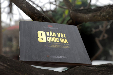 Bilingual book on nine national treasures of Vietnam launched