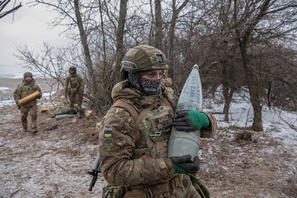 Ukraine bị nghi dùng vũ khí hóa học, Kremlin lên tiếng về tiết lộ của cựu Thủ tướng Israel