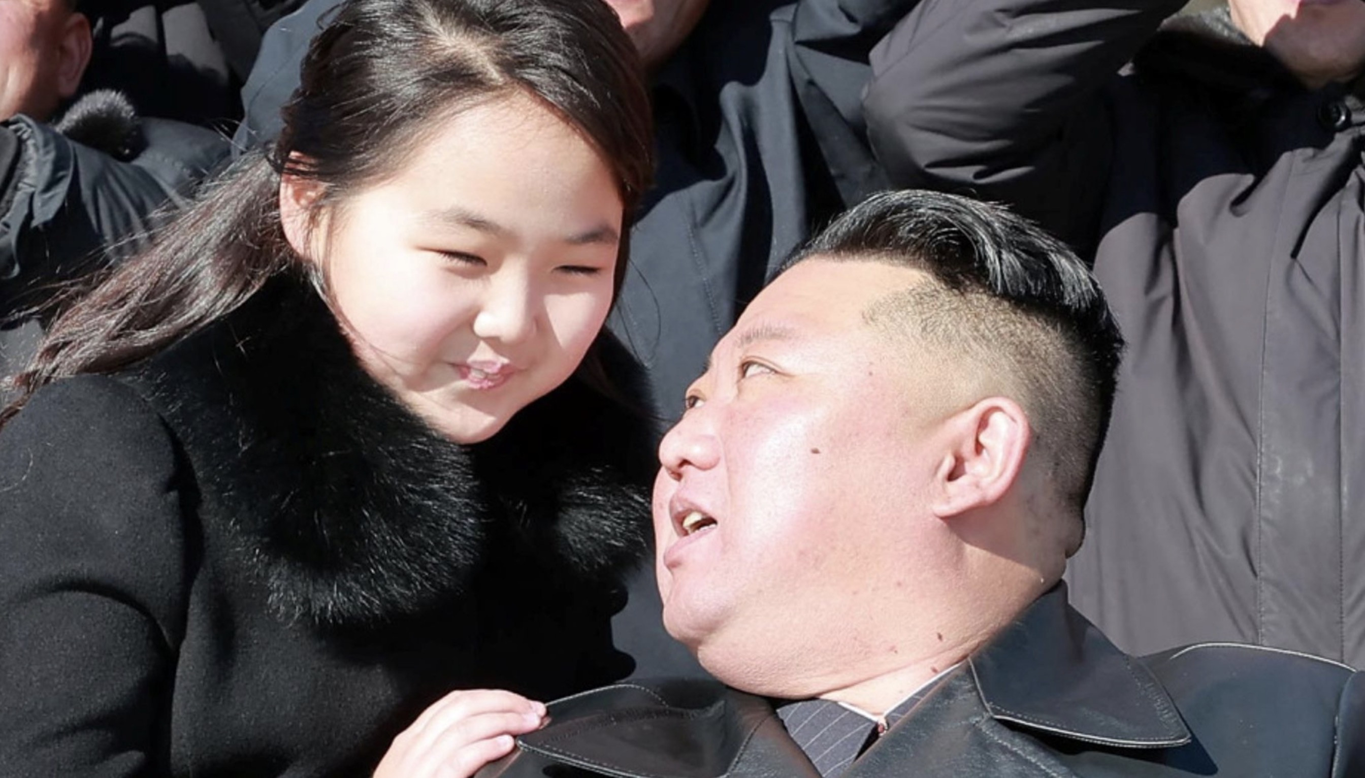 Nét thơ ngây trong sáng của con gái nhà lãnh đạo Triều Tiên Kim Jong Un