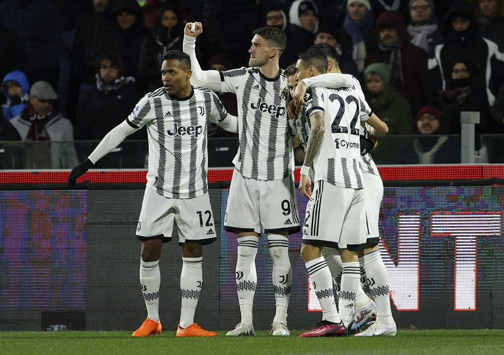 Kết quả bóng đá hôm nay 8/2: Juventus thắng to