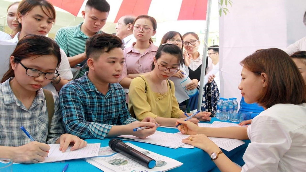 VN labor market bounces back