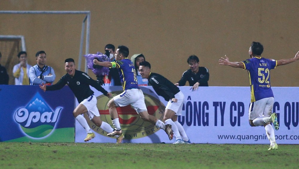 Kết quả bóng đá hôm nay 9/2: Hà Nội hạ đẹp Công an Hà Nội