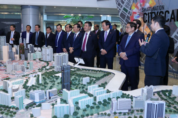 Thủ tướng tìm hiểu bí quyết xây dựng TP thông minh của Singapore