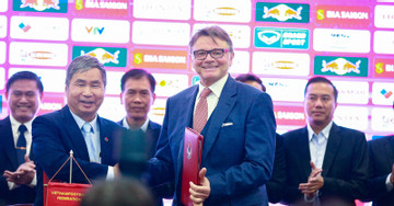 Coach Philippe Troussier: World Cup ticket is possible for Vietnam