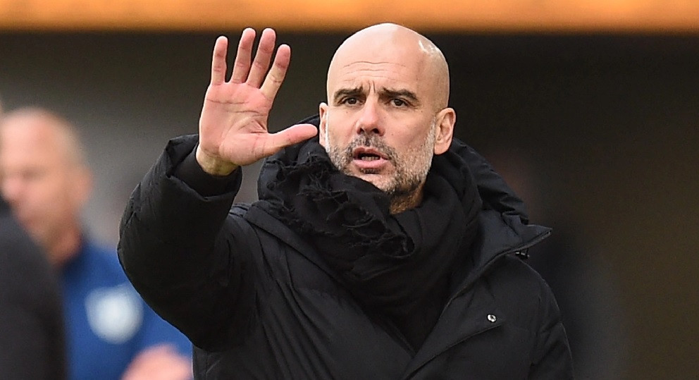 Pep Guardiola… giãy nảy khi nhắc đến cú ăn ba của Man City